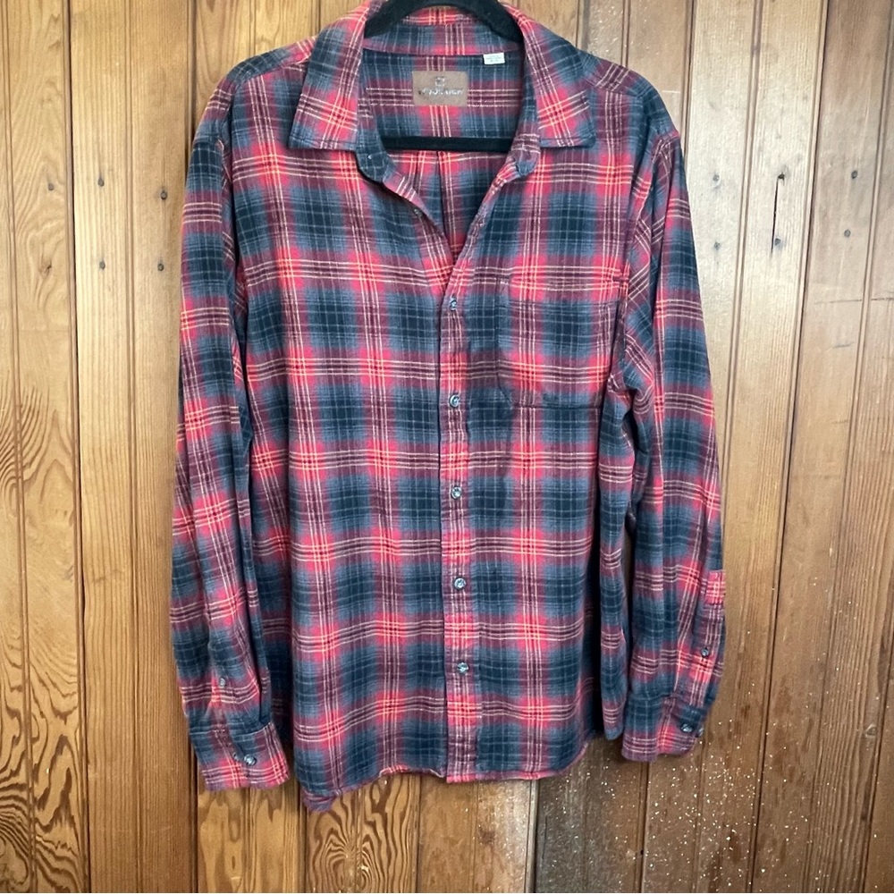 ⭐️Woolrich Red and Black Flannel Button Down Shirt 100% Cotton